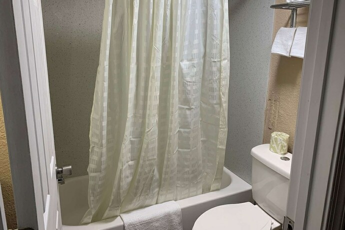 Imagen de la habitación del Hotel Super 8 by Wyndham Newport News. Foto 8