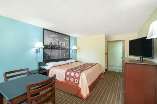 Imagen de la habitación del Hotel Super 8 by Wyndham North Little Rock/McCain. Foto 8