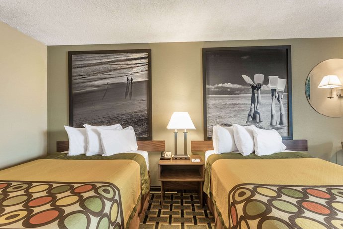 Imagen de la habitación del Hotel Super 8 by Wyndham Ocala I-75. Foto 9