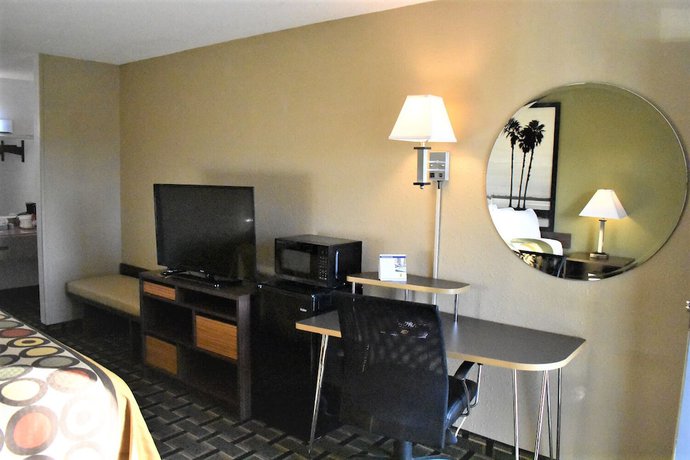 Imagen de la habitación del Hotel Super 8 by Wyndham Ocala I-75. Foto 15