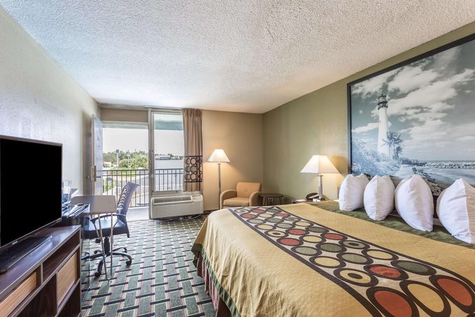 Imagen de la habitación del Hotel Super 8 by Wyndham Ocala I-75. Foto 16