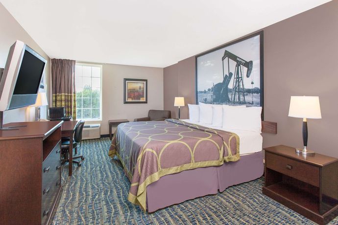 Imagen de la habitación del Hotel Super 8 by Wyndham Oklahoma City. Foto 10