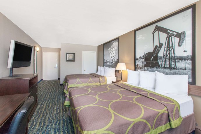 Imagen de la habitación del Hotel Super 8 by Wyndham Oklahoma City. Foto 15