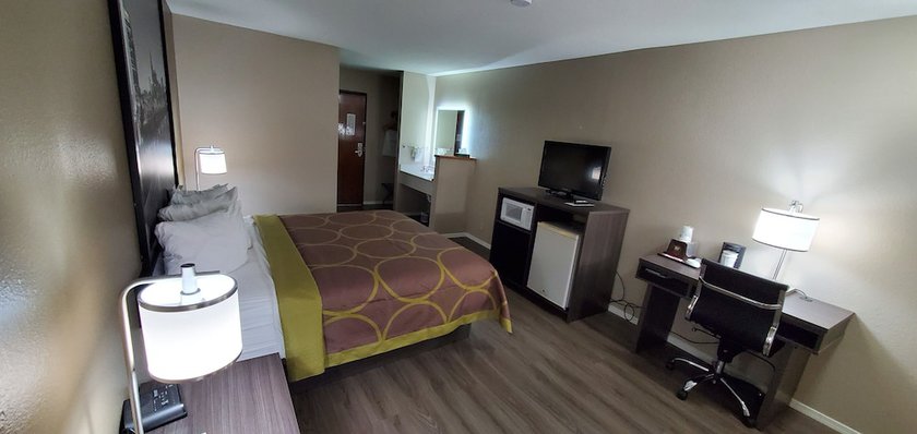 Imagen de la habitación del Hotel Super 8 by Wyndham Paris. Foto 7