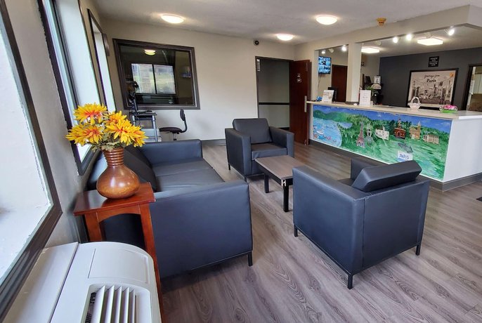 Imagen de los interiores del Hotel Super 8 by Wyndham Paris. Foto 19