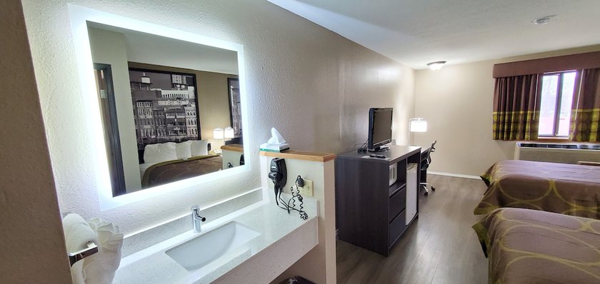Imagen de la habitación del Hotel Super 8 by Wyndham Paris. Foto 17
