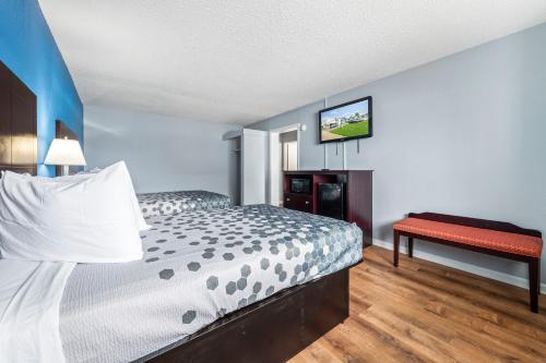 Imagen de la habitación del Hotel Super 8 by Wyndham Portsmouth - Norfolk. Foto 16