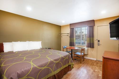 Imagen de la habitación del Hotel Super 8 by Wyndham Redlands/San Bernardino. Foto 1