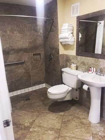 Imagen de la habitación del Hotel Super 8 by Wyndham Redlands/San Bernardino. Foto 5