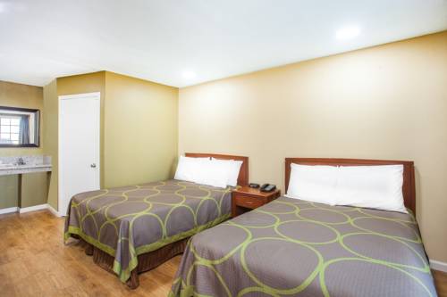 Imagen de la habitación del Hotel Super 8 by Wyndham Redlands/San Bernardino. Foto 12