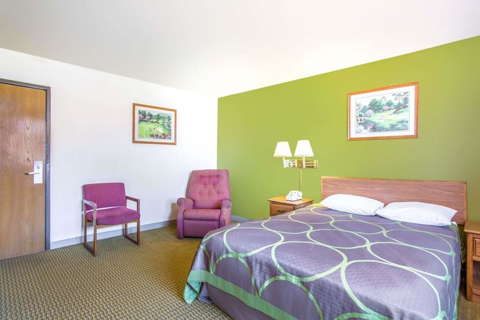 Imagen de la habitación del Hotel Super 8 by Wyndham Richmond/Broad Street. Foto 8
