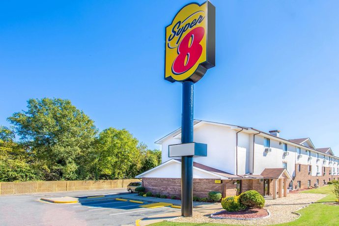 Imagen general del Hotel Super 8 by Wyndham Richmond/Broad Street. Foto 1