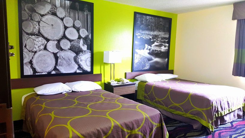 Imagen de la habitación del Hotel Super 8 by Wyndham Richmond/Broad Street. Foto 15