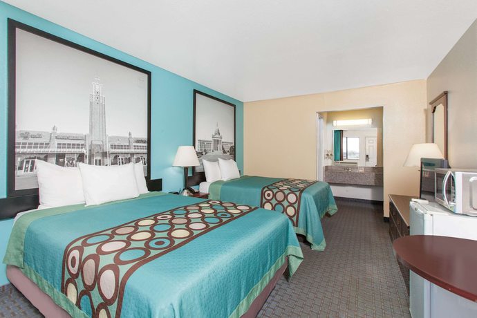 Imagen de la habitación del Hotel Super 8 by Wyndham Sallisaw. Foto 5