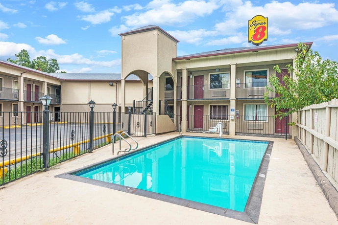 Imagen de la piscina del Hotel Super 8 by Wyndham San Antonio Pearl District / Downtown. Foto 13