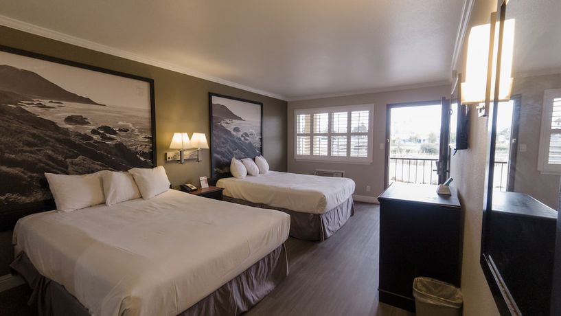 Imagen de la habitación del Hotel Super 8 by Wyndham Santa Cruz/Beach Boardwalk East. Foto 2