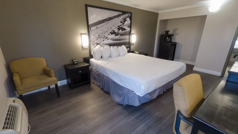 Imagen de la habitación del Hotel Super 8 by Wyndham Santa Cruz/Beach Boardwalk East. Foto 10