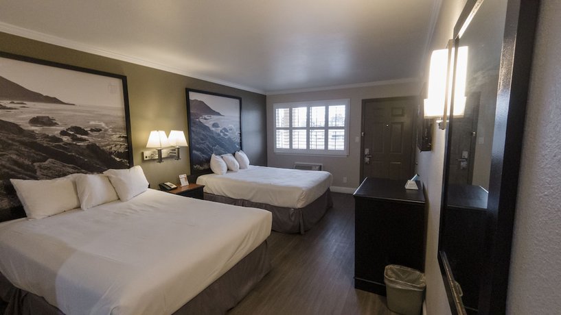 Imagen de la habitación del Hotel Super 8 by Wyndham Santa Cruz/Beach Boardwalk East. Foto 13