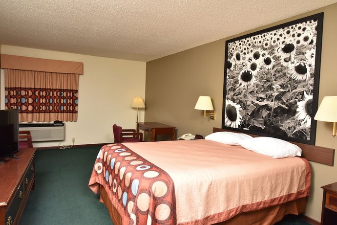 Imagen de la habitación del Hotel Super 8 by Wyndham Springfield/Battlefield. Foto 7