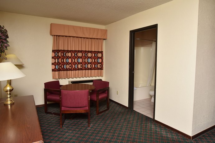 Imagen de la habitación del Hotel Super 8 by Wyndham Springfield/Battlefield. Foto 8