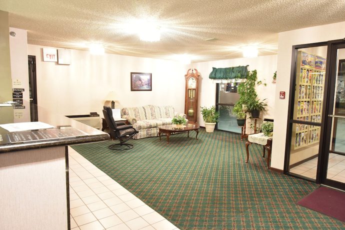 Imagen de los interiores del Hotel Super 8 by Wyndham Springfield/Battlefield. Foto 18