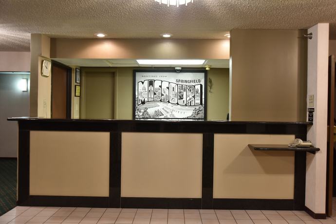 Imagen de los interiores del Hotel Super 8 by Wyndham Springfield/Battlefield. Foto 19