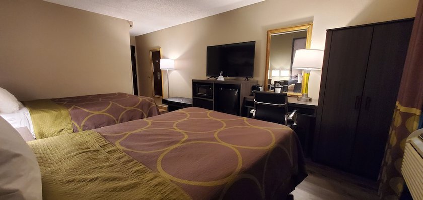 Imagen de la habitación del Hotel Super 8 by Wyndham Sterling Heights/Detroit Area. Foto 18