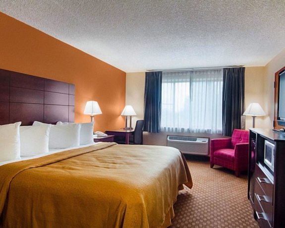 Imagen de la habitación del Hotel Super 8 by Wyndham Sturtevant Racine. Foto 3