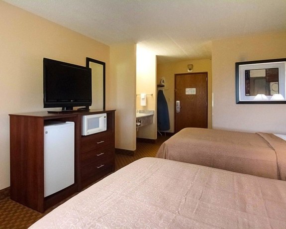 Imagen de la habitación del Hotel Super 8 by Wyndham Sturtevant Racine. Foto 6