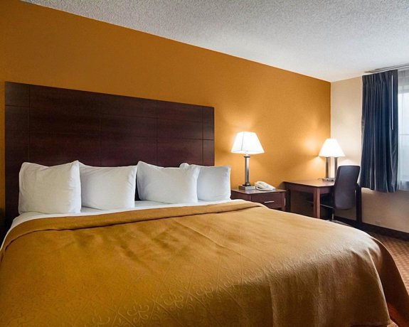 Imagen de la habitación del Hotel Super 8 by Wyndham Sturtevant Racine. Foto 11