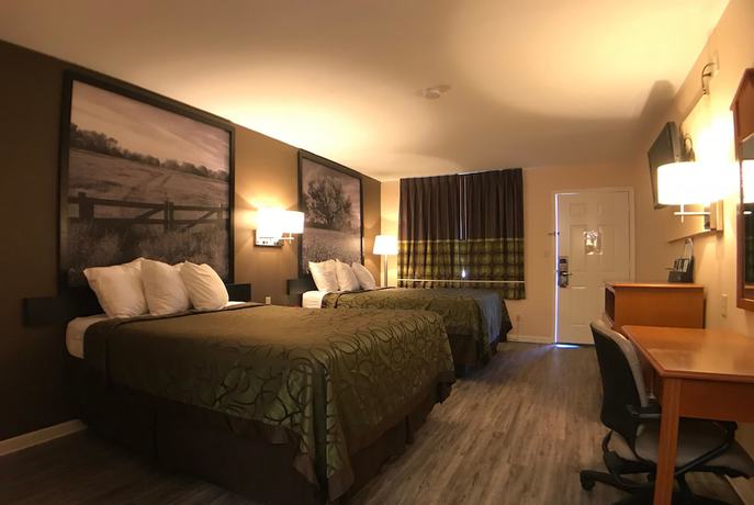 Imagen de la habitación del Hotel Super 8 by Wyndham Terrell. Foto 6