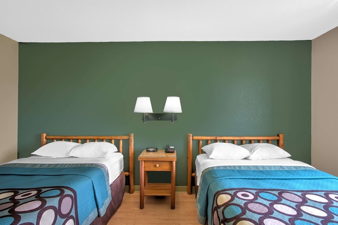 Imagen de la habitación del Hotel Super 8 by Wyndham Ticonderoga. Foto 9