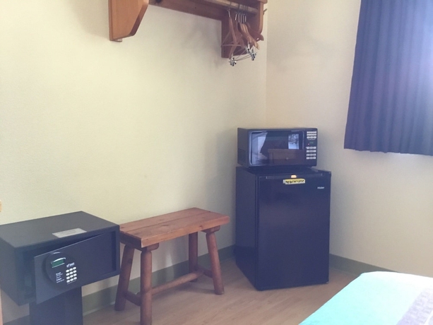 Imagen de la habitación del Hotel Super 8 by Wyndham Ticonderoga. Foto 13