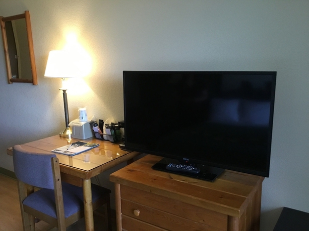 Imagen de la habitación del Hotel Super 8 by Wyndham Ticonderoga. Foto 15