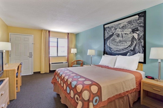 Imagen de la habitación del Hotel Super 8 by Wyndham Tucson/Grant Road Area AZ. Foto 5