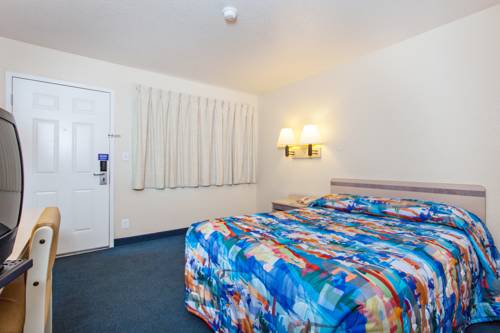 Imagen de la habitación del Hotel Super 8 by Wyndham Turlock. Foto 4