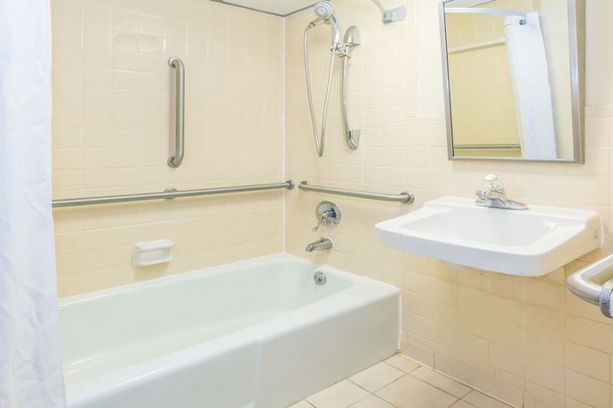 Imagen de la habitación del Hotel Super 8 by Wyndham Valdosta Mall. Foto 9