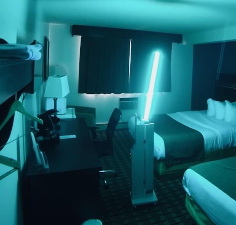Imagen de la habitación del Hotel Super 8 by Wyndham Valemount. Foto 2