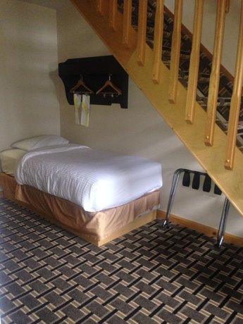 Imagen de la habitación del Hotel Super 8 by Wyndham Valemount. Foto 15