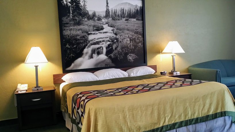 Imagen de la habitación del Hotel Super 8 by Wyndham Wendover. Foto 14