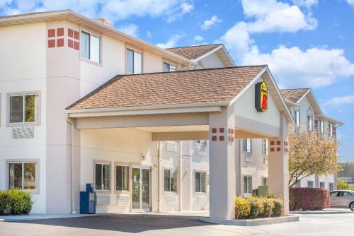Imagen general del Hotel Super 8 by Wyndham West Middlesex/Sharon Area. Foto 1