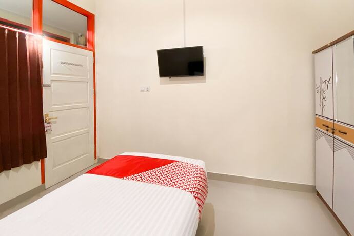 Imagen de la habitación del Hotel Super Capital O 3092 Falah Residence Syariah. Foto 18