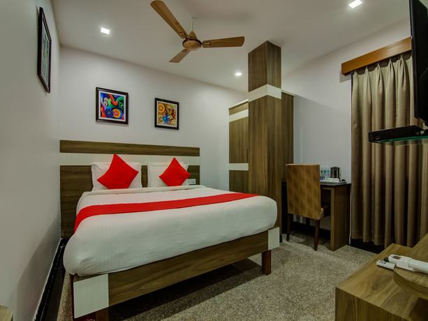 Imagen de la habitación del Hotel Super Capital O Pratibha Grand. Foto 4