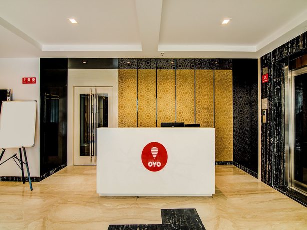 Imagen de los interiores del Hotel Super Capital O Pratibha Grand. Foto 17