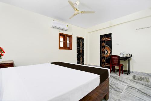 Imagen de la habitación del Hotel Super Hotel O Khandagiri Near DN Regalia Mall. Foto 15