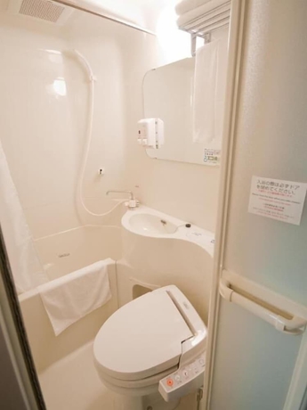Imagen de la habitación del Hotel Super Jr Shin-osaka Higashiguchi. Foto 15
