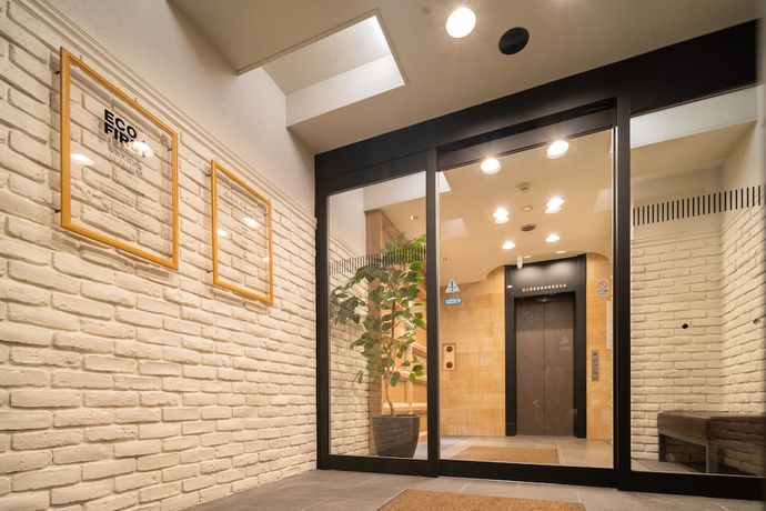 Imagen de los interiores del Hotel Super Kobe. Foto 15