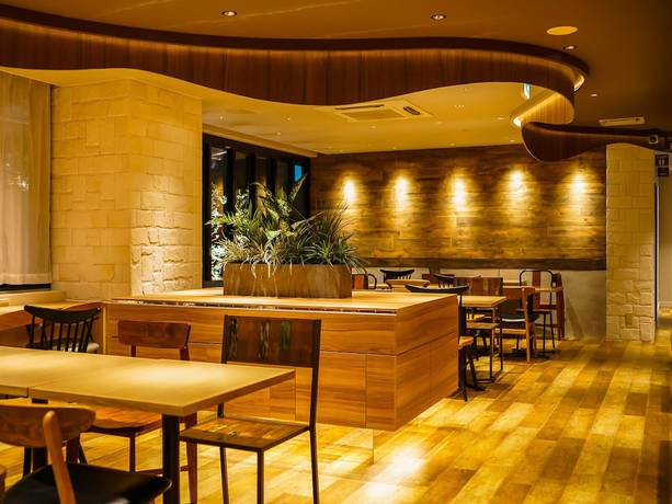 Imagen del bar/restaurante del Hotel Super Kouchi Natural Hot Springs. Foto 2