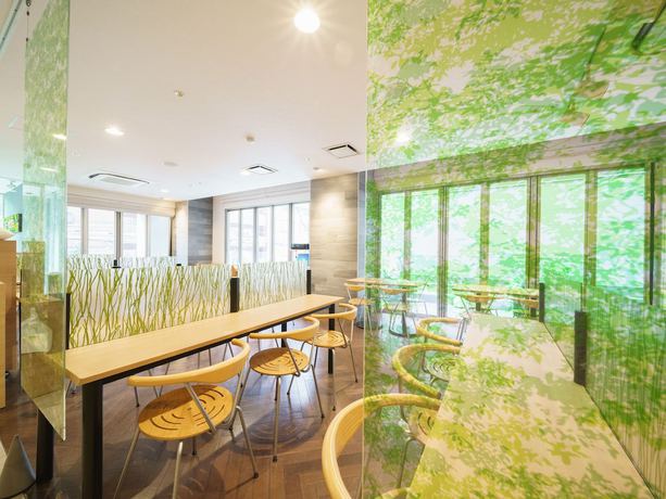 Imagen del bar/restaurante del Hotel Super Midousuji Line Esaka. Foto 8
