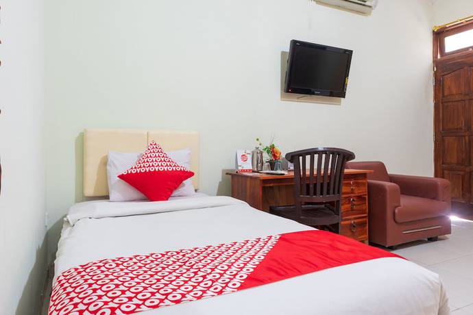 Imagen de la habitación del Hotel Super OYO 1682 Greenia. Foto 12